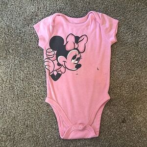 🩷Minnie Mouse Onesie🩷